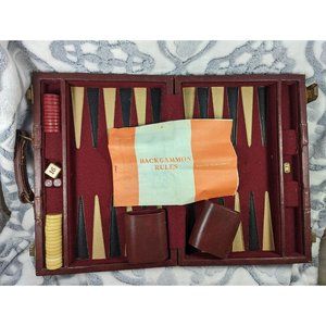 Vintage Backgammon Set HIT INDUSTRIES 15x10x2 Burgundy Bakelite Chips Travel
